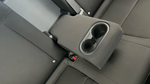 Thumbnail image for the Hyundai Kona 65.4kWh Advance