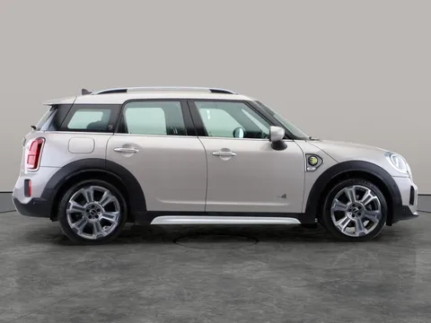 Thumbnail image for the Mini Countryman 1.5 10kWh Cooper SE Exclusive   Plug-in  ALL4