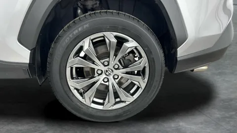 Thumbnail image for the Toyota RAV4 2.5 VVT-h GPF Design    CVT