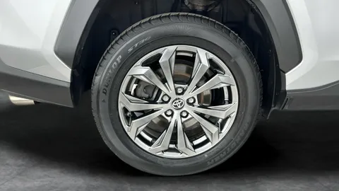 Thumbnail image for the Toyota RAV4 2.5 VVT-h GPF Design    CVT