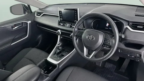 Thumbnail image for the Toyota RAV4 2.5 VVT-h GPF Design    CVT