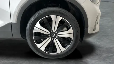 Thumbnail image for the Volvo XC40 Recharge 69kWh Core