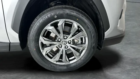 Thumbnail image for the Toyota RAV4 2.5 VVT-h GPF Design    CVT