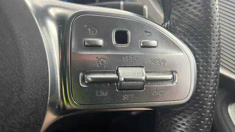 Thumbnail image for the Mercedes-Benz Eqc EQC 400 80kWh AMG Line (Premium)   4MATIC