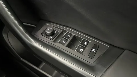Thumbnail image for the Volkswagen T-Roc 1.5 TSI GPF EVO R-Line   DSG