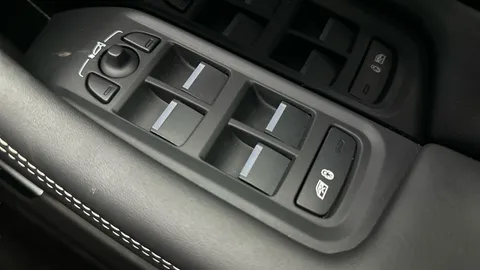 Thumbnail image for the Jaguar I-Pace 400 90kWh HSE Black   4WD