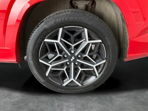 Thumbnail image for the Hyundai Tucson 1.6 T-GDi 13.8kWh N Line   Plug-in  4WD