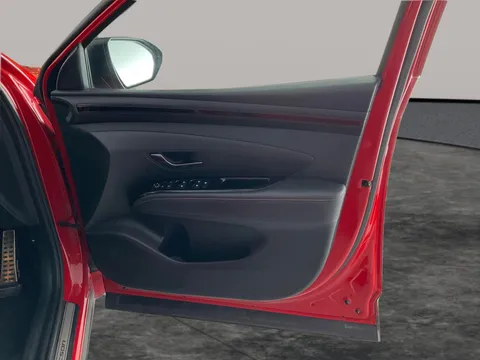 Thumbnail image for the Hyundai Tucson 1.6 T-GDi 13.8kWh N Line   Plug-in  4WD