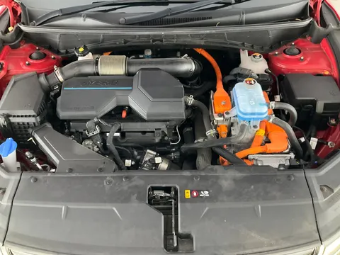 Thumbnail image for the Hyundai Tucson 1.6 T-GDi 13.8kWh N Line   Plug-in  4WD