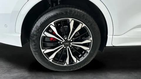 Thumbnail image for the Ford Kuga 2.5 EcoBoost Duratec 14.4kWh ST-Line X   Plug-in  CVT