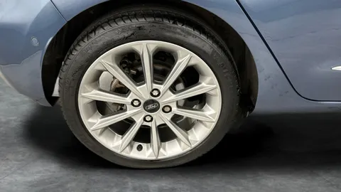 Thumbnail image for the Ford Fiesta 1.0T EcoBoost Vignale Edition