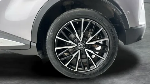 Thumbnail image for the Toyota C-HR 1.8 VVT-h Excel    CVT