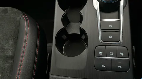 Thumbnail image for the Ford Kuga 2.5 EcoBoost Duratec 14.4kWh ST-Line X   Plug-in  CVT