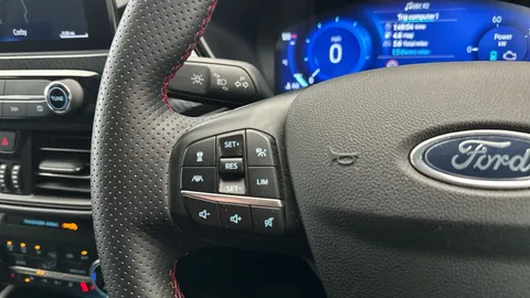 Thumbnail image for the Ford Kuga 2.5 EcoBoost Duratec 14.4kWh ST-Line X   Plug-in  CVT