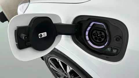 Thumbnail image for the Ford Kuga 2.5 EcoBoost Duratec 14.4kWh ST-Line X   Plug-in  CVT