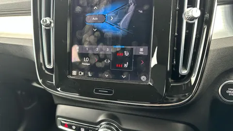 Thumbnail image for the Volvo XC40 2.0 B3 MHEV Plus    DCT