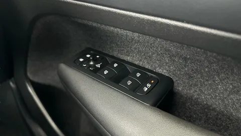 Thumbnail image for the Volvo XC40 2.0 B3 MHEV Plus    DCT