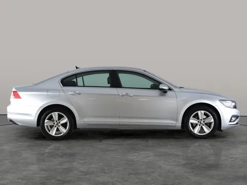 Thumbnail image for the Volkswagen Passat 1.5 TSI EVO SE Nav   DSG