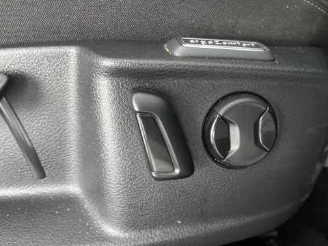 Thumbnail image for the Volkswagen Passat 1.5 TSI EVO SE Nav   DSG