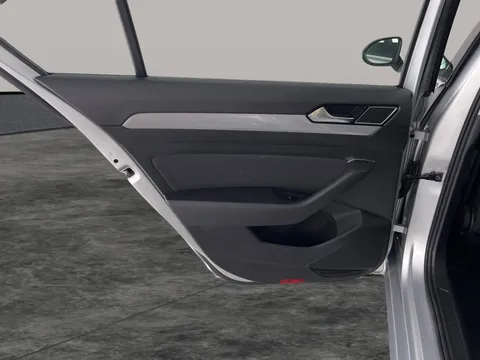 Thumbnail image for the Volkswagen Passat 1.5 TSI EVO SE Nav   DSG