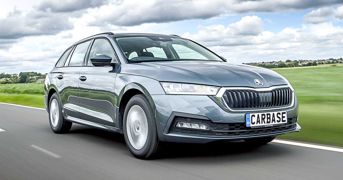 Side view of the small Skoda Octavia estate