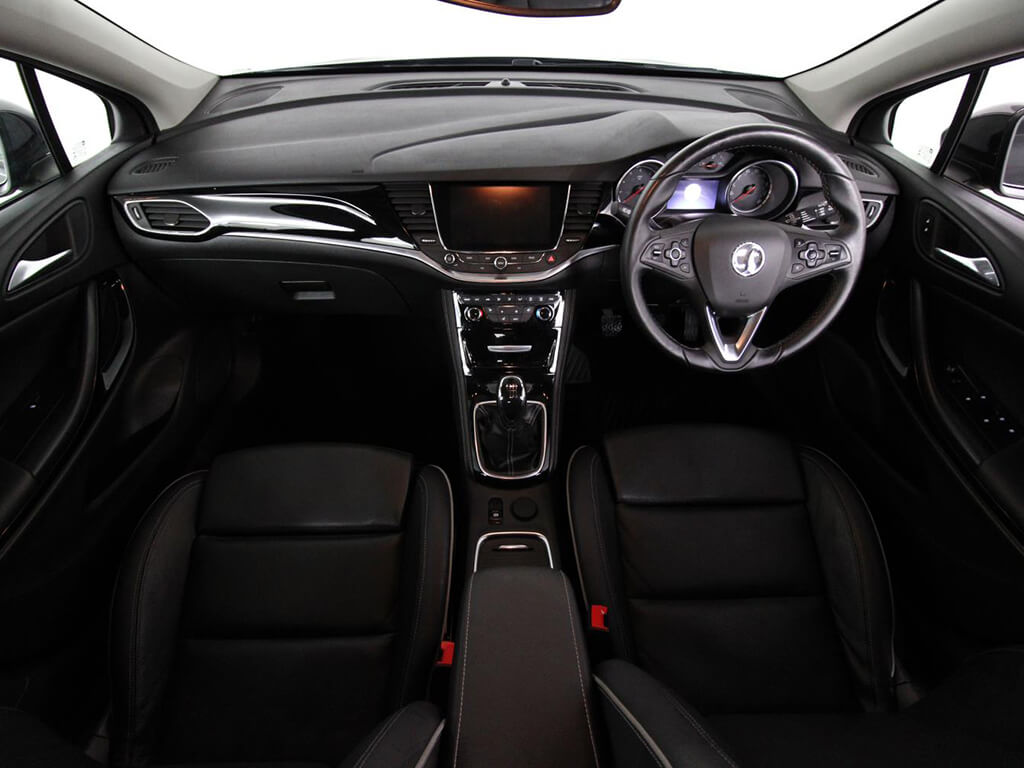 Vauxhall Astra interior