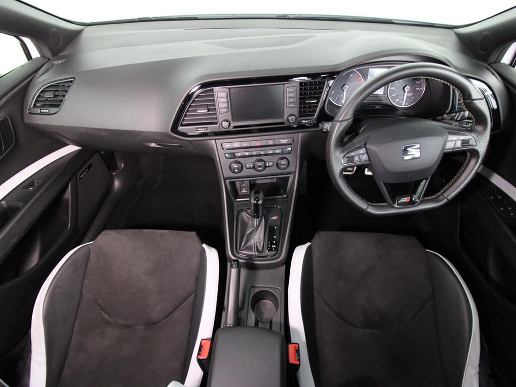 SEAT Leon interior
