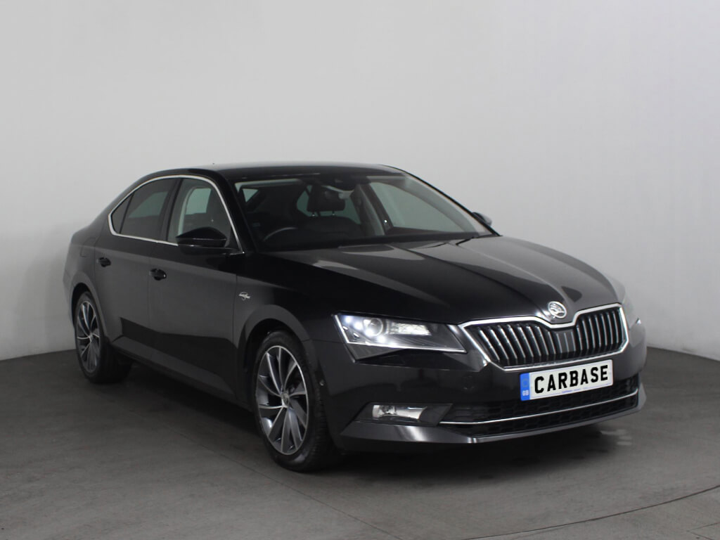 Skoda Superb exterior