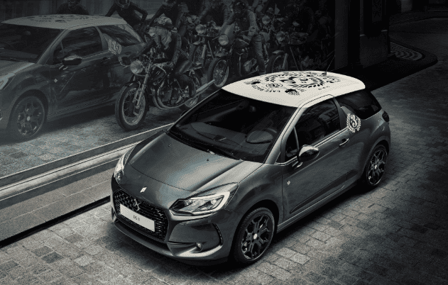 DS 3 Café Racer on street in window