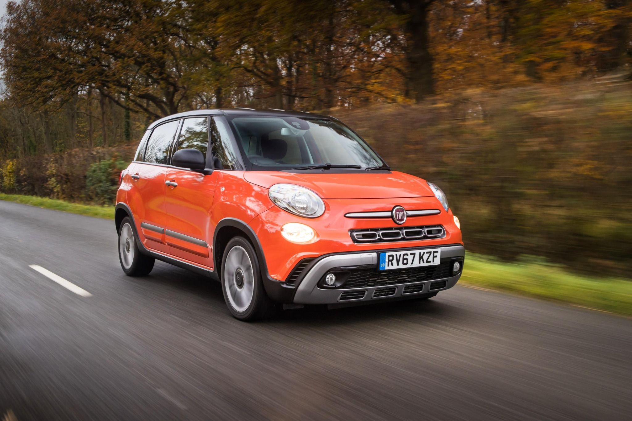 Fiat 500l on the road