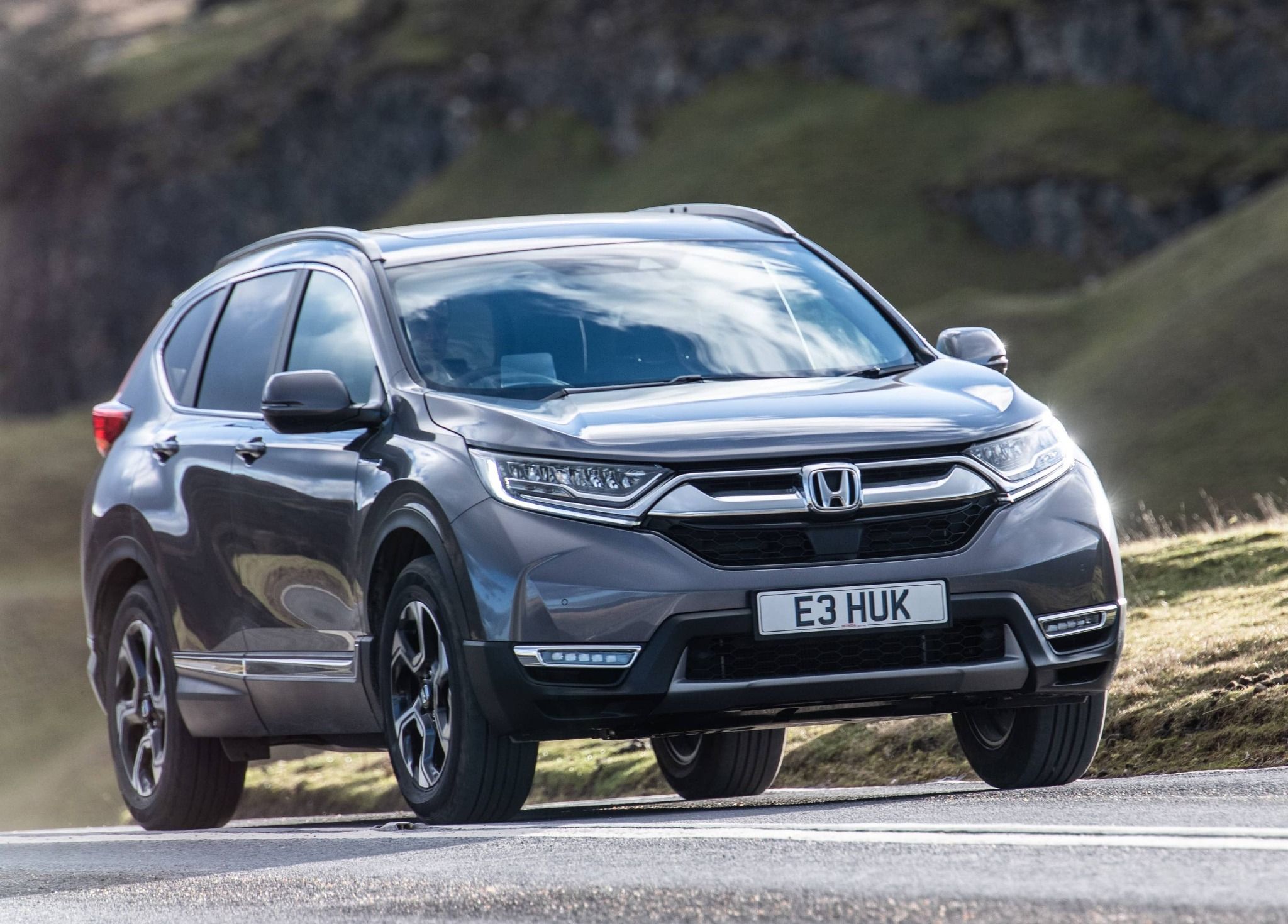MHEV Honda CR-V Driving