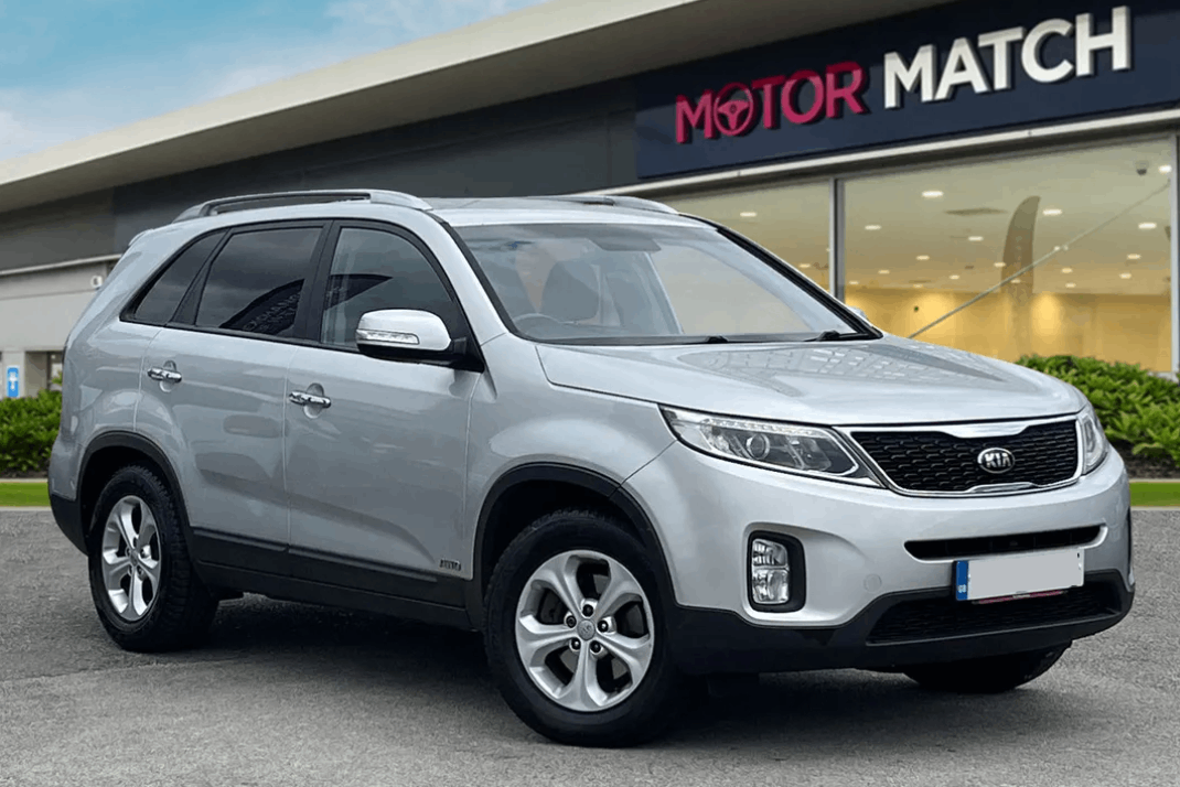 Side view of Kia Sorento