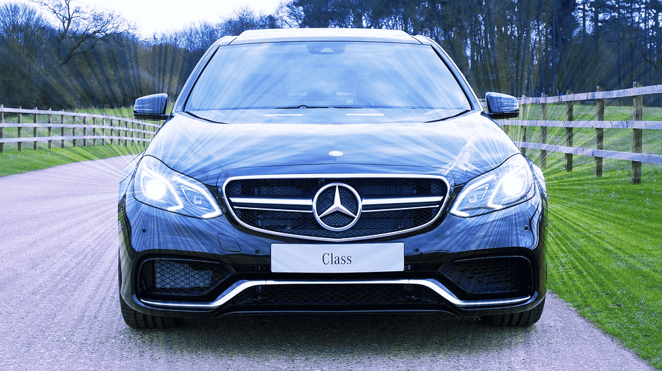 Mercedes Front