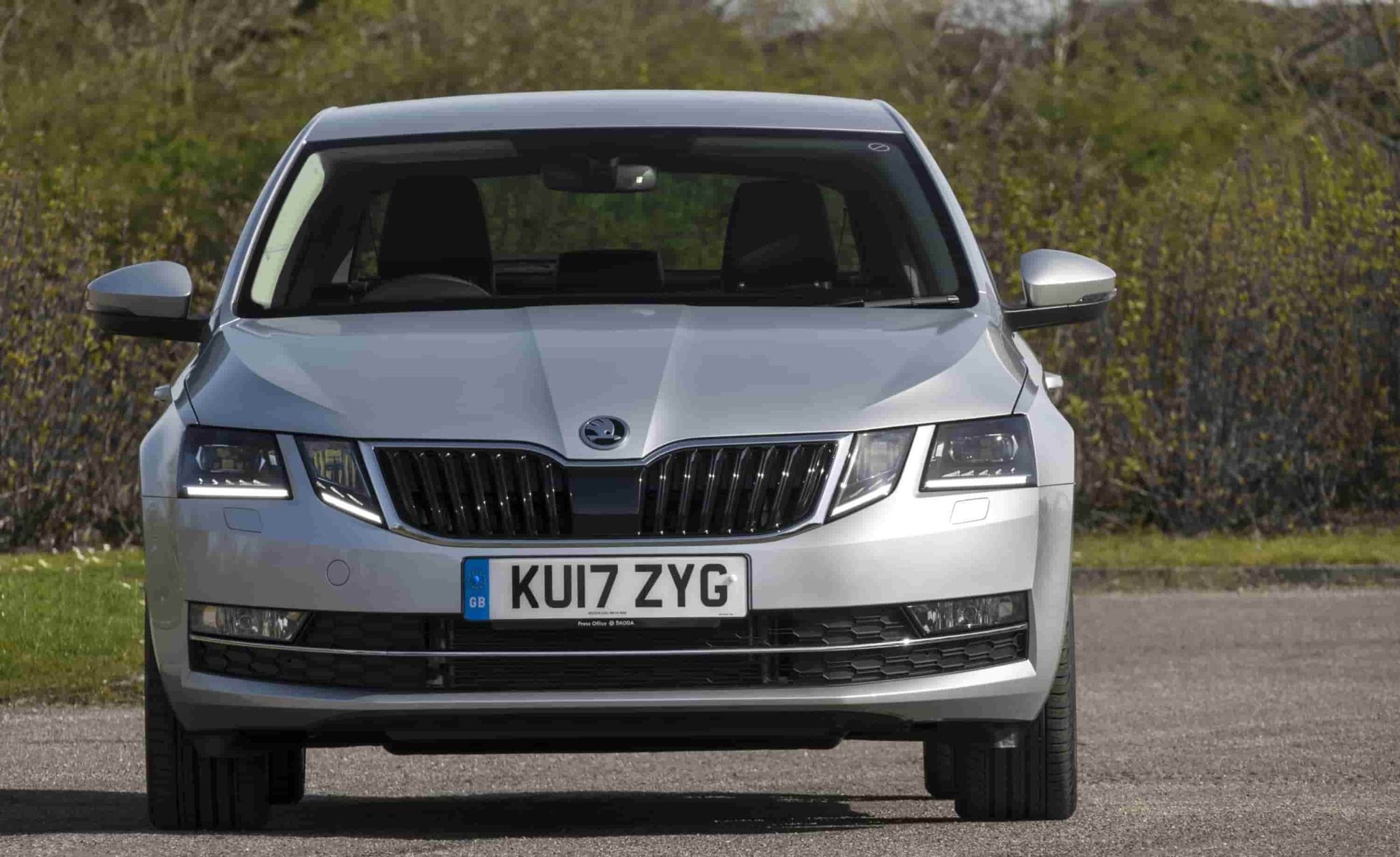 Frnt view of skoda octavia