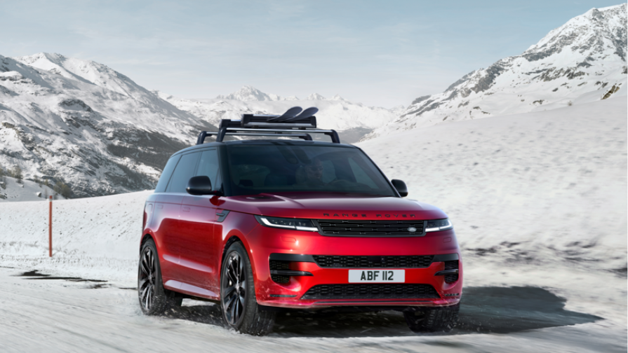 Range Rover Sport in snow