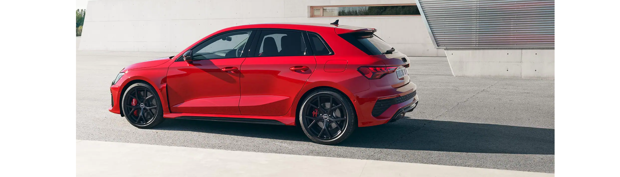 Red Audi RS3