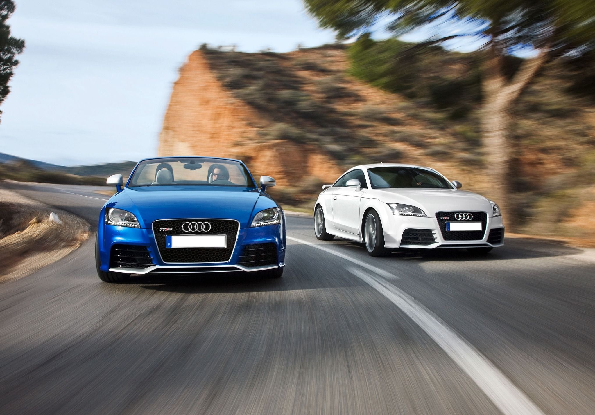 White Audi TTS and Blue TT RS