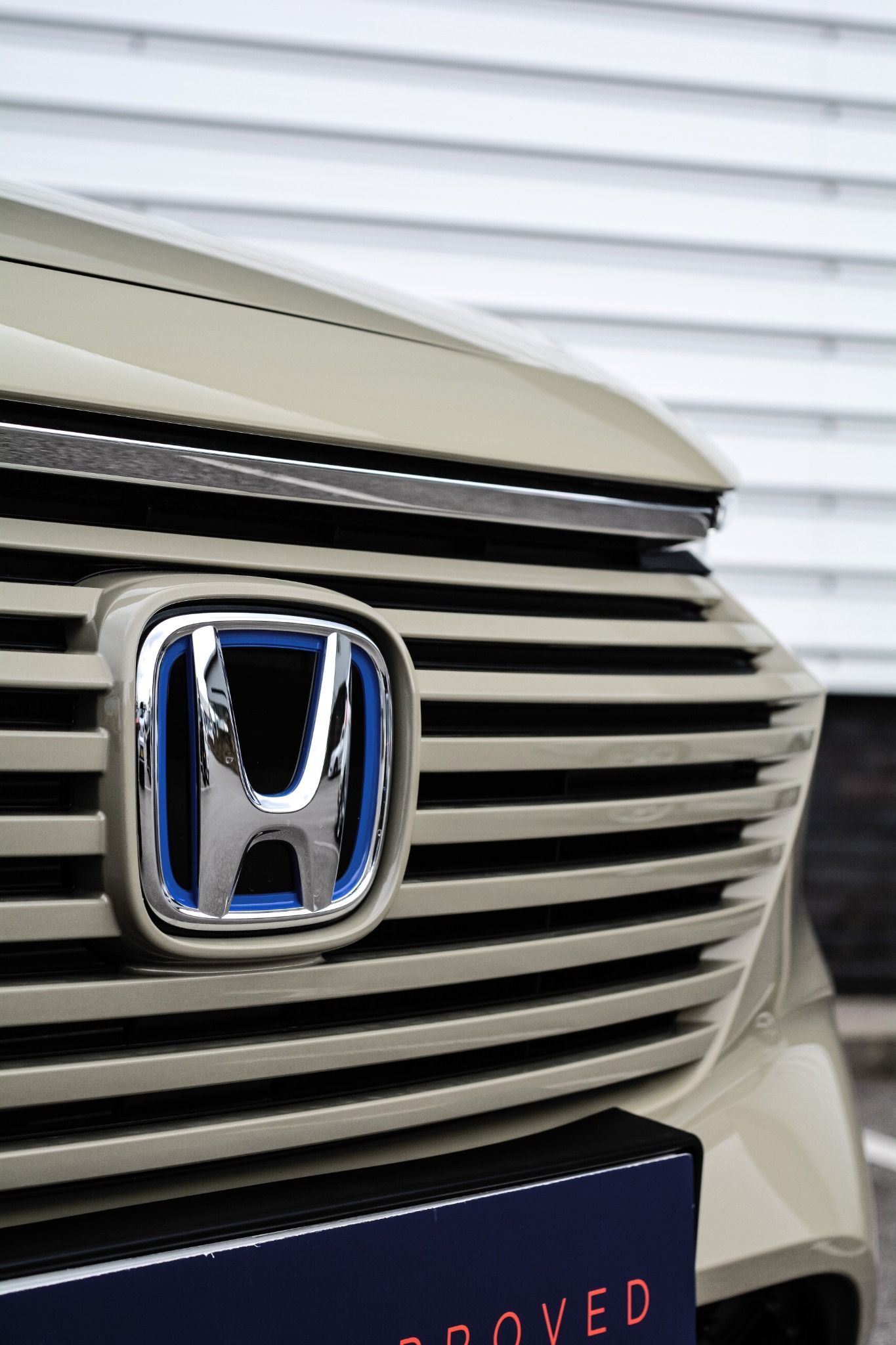 Honda HR-V exterior grill and badge close up