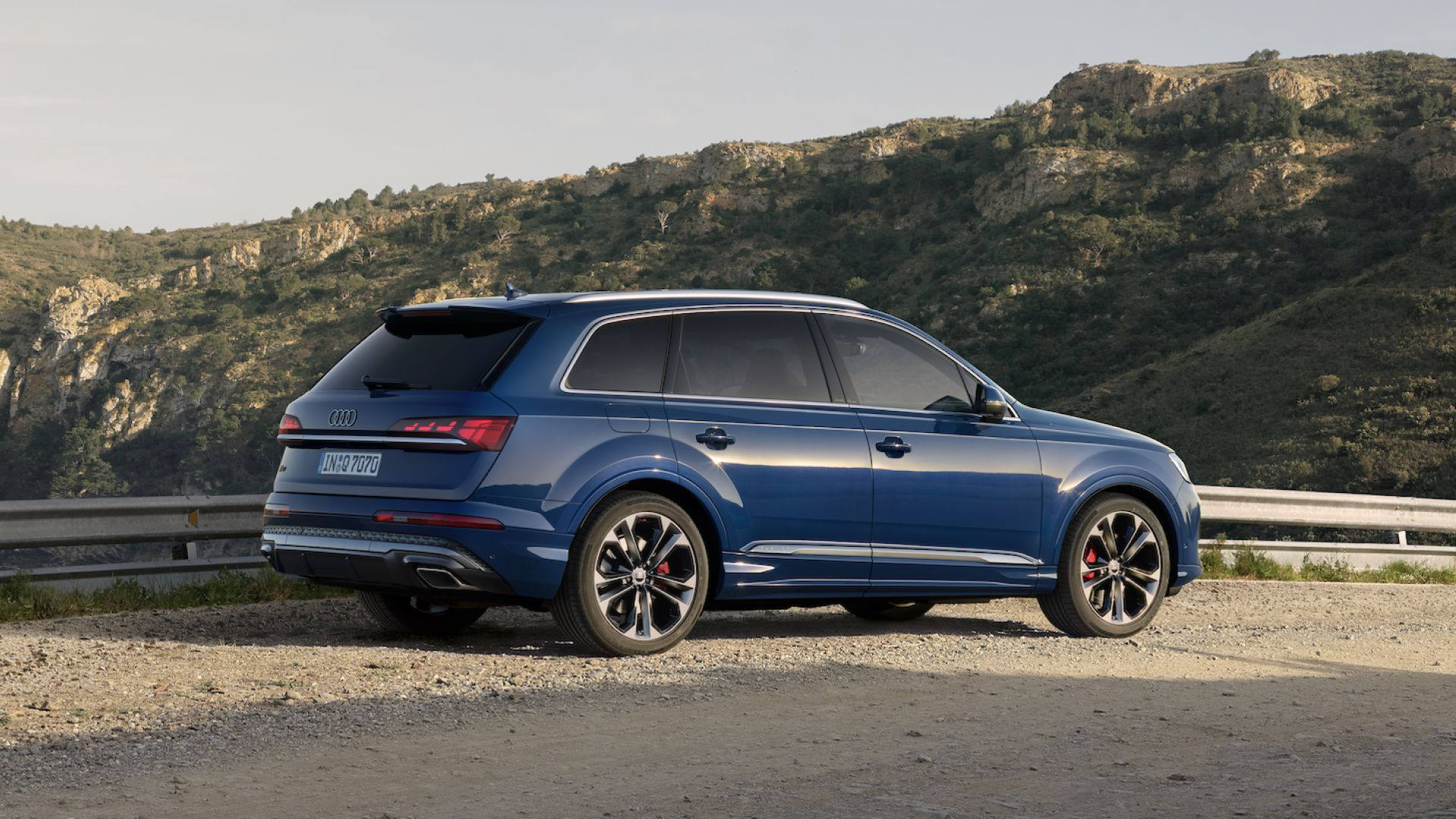 Audi Q7 at edge of hill