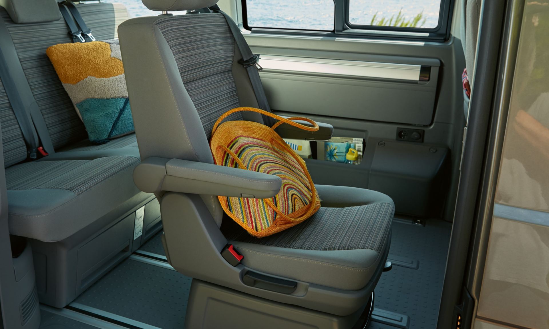 Volkswagen California interior seats